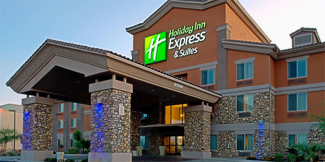 Holiday Inn & Suites